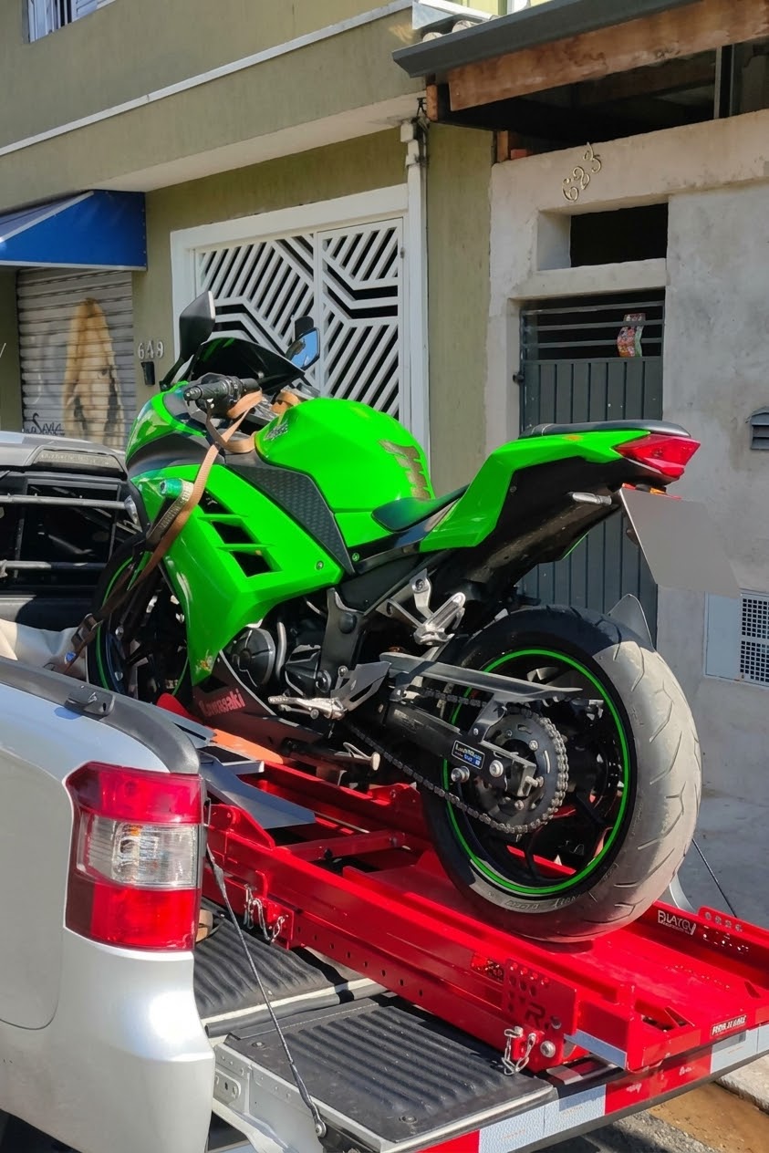 Kawasaki Ninja no reboque de plataforma